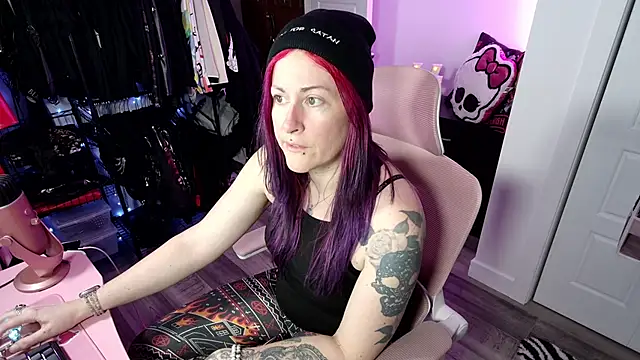 Snapshot of gennyrock chatting on November 16, 2025, 2:06 am gennyrock online show from November 16, 2025, 2:06 am