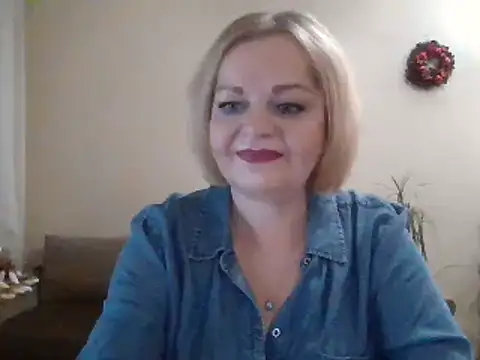 Snapshot of SofiyaPetrova chatting on January 13, 2025, 4:51 pm SofiyaPetrova online show from January 13, 2025, 4:51 pm