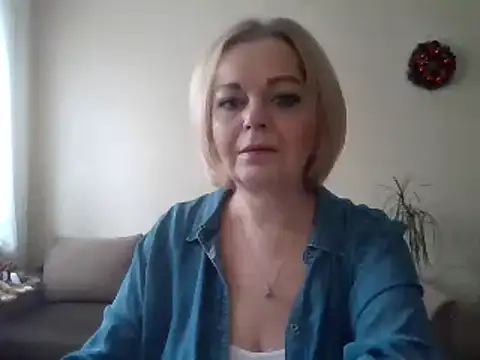 Snapshot of SofiyaPetrova chatting on January 14, 2025, 10:27 am SofiyaPetrova online show from January 14, 2025, 10:27 am