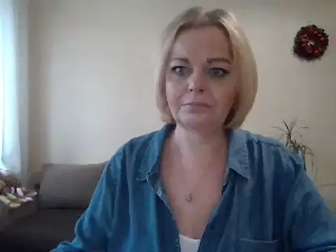 Snapshot of SofiyaPetrova chatting on January 14, 2025, 2:00 pm SofiyaPetrova online show from January 14, 2025, 2:00 pm