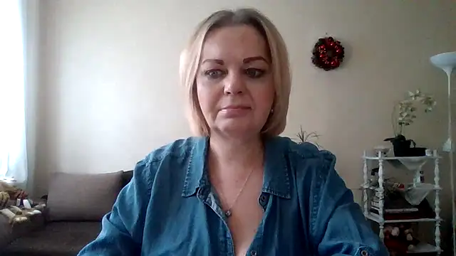 Snapshot of SofiyaPetrova chatting on February 5, 2025, 10:19 am SofiyaPetrova online show from February 5, 2025, 10:19 am