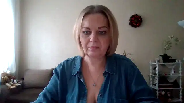Snapshot of SofiyaPetrova chatting on February 5, 2025, 1:33 pm SofiyaPetrova online show from February 5, 2025, 1:33 pm