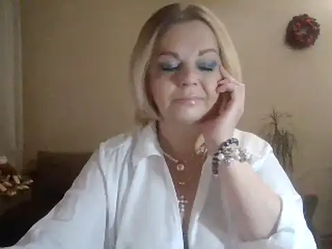 Snapshot of SofiyaPetrova chatting on February 7, 2025, 7:27 pm SofiyaPetrova online show from February 7, 2025, 7:27 pm