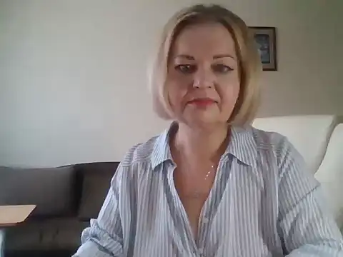 Snapshot of SofiyaPetrova chatting on September 25, 2025, 7:56 am SofiyaPetrova online show from September 25, 2025, 7:56 am