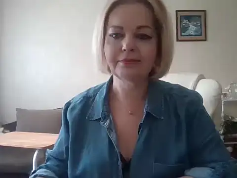 Snapshot of SofiyaPetrova chatting on September 27, 2025, 7:13 am SofiyaPetrova online show from September 27, 2025, 7:13 am