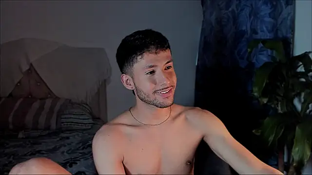 Snapshot of dimitri_targaryen chatting on November 7, 2025, 5:35 pm dimitri targaryen online show from November 7, 2025, 5:35 pm