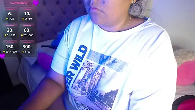 KittyHot20 online show from April 16, 2026, 2:29 pm