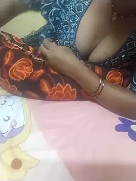 Snapshot of Krishporn chatting on April 6, 2026, 4:21 am Krishporn online show from April 6, 2026, 4:21 am