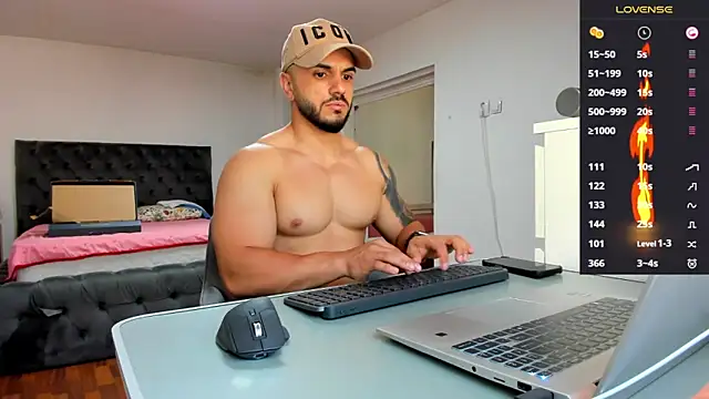 Snapshot of supermanboy94 chatting on June 3, 2026, 6:16 am supermanboy94 online show from June 3, 2026, 6:16 am