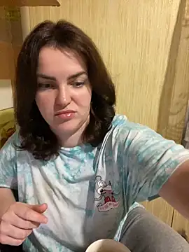 Karolina llove online show from December 1, 2024, 5:57 pm