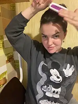 Karolina llove online show from December 6, 2024, 11:03 pm