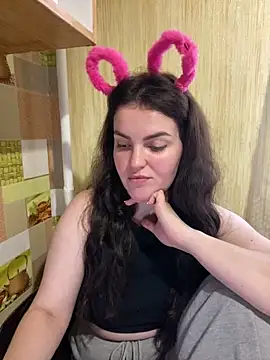 Karolina llove online show from December 22, 2024, 8:49 am