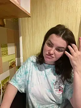 Karolina llove online show from February 10, 2025, 9:15 pm