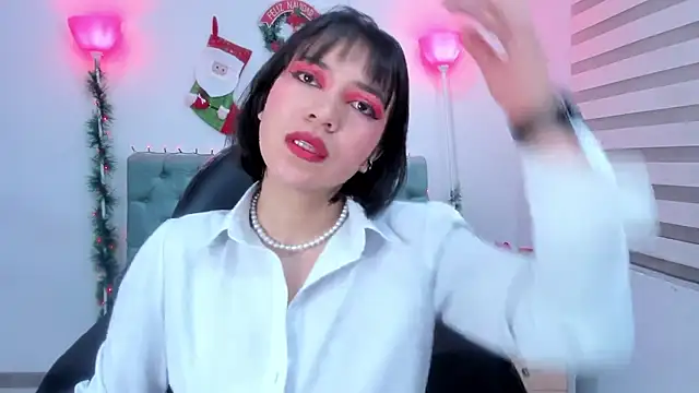 Snapshot of lina_bedoya_ chatting on December 26, 2024, 11:43 am lina bedoya online show from December 26, 2024, 11:43 am