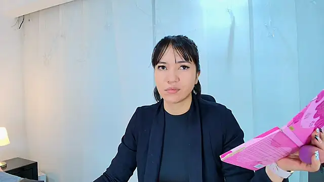 Snapshot of lina_bedoya_ chatting on September 20, 2025, 11:44 am lina bedoya online show from September 20, 2025, 11:44 am