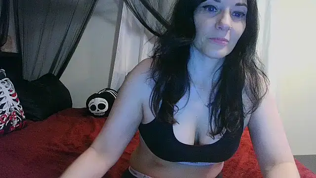 CrystalLakeXO online show from March 10, 2026, 4:50 am