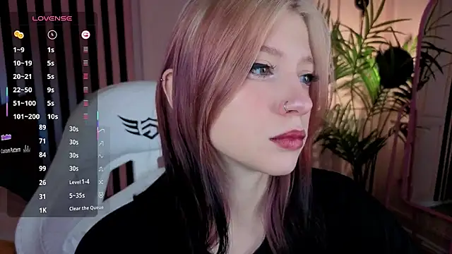 arielabradberry online show from October 9, 2025, 3:43 pm