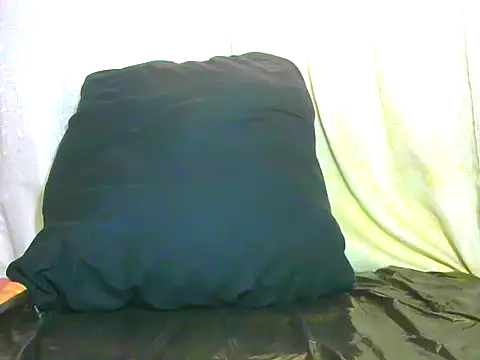 slendablack2023 online show from November 25, 2025, 5:51 am