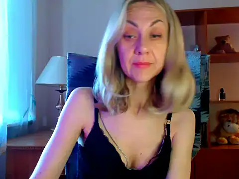Snapshot of Tanya6547 chatting on June 14, 2026, 10:39 am Tanya6547 online show from June 14, 2026, 10:39 am