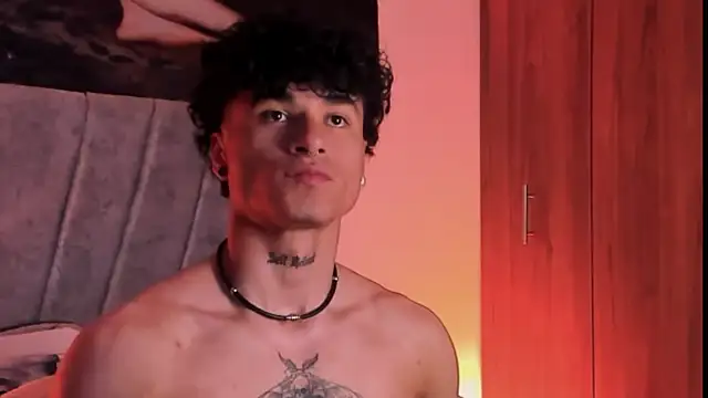 Thomas Fit1 online show from October 20, 2025, 11:16 pm