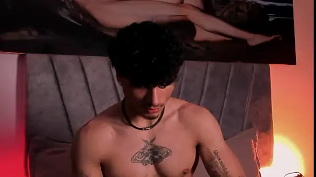 Snapshot of Thomas_Fit1 chatting on January 12, 2026, 3:01 am Thomas Fit1 online show from January 12, 2026, 3:01 am