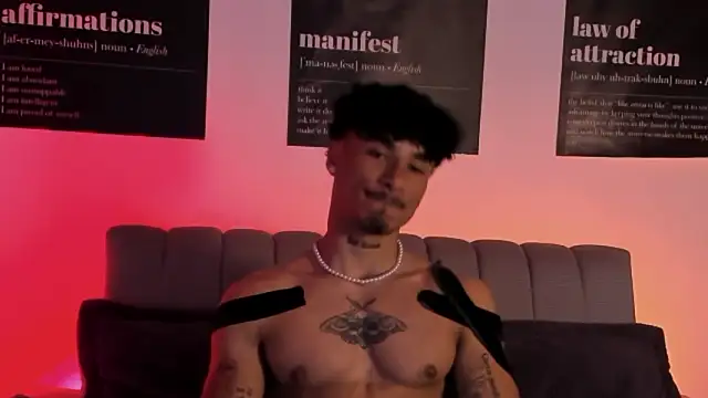 Snapshot of Thomas_Fit1 chatting on February 6, 2026, 2:27 am Thomas Fit1 online show from February 6, 2026, 2:27 am