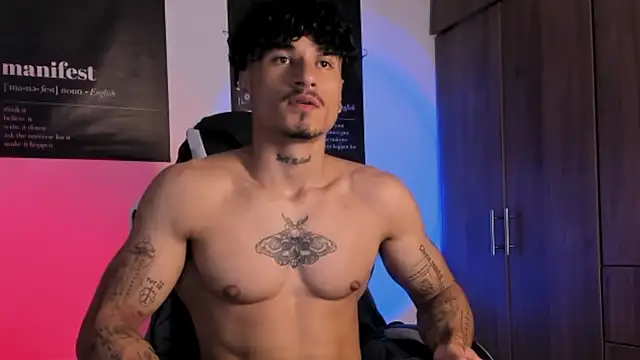 Snapshot of Thomas_Fit1 chatting on March 2, 2026, 11:00 pm Thomas Fit1 online show from March 2, 2026, 11:00 pm