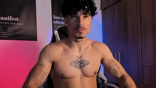 Snapshot of Thomas_Fit1 chatting on March 5, 2026, 4:08 am Thomas Fit1 online show from March 5, 2026, 4:08 am