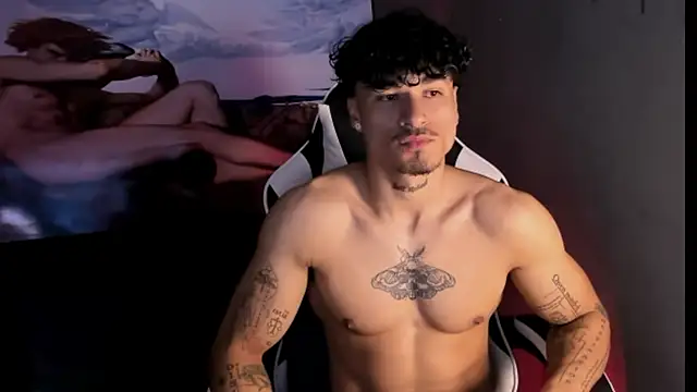 Snapshot of Thomas_Fit1 chatting on March 19, 2026, 3:43 am Thomas Fit1 online show from March 19, 2026, 3:43 am