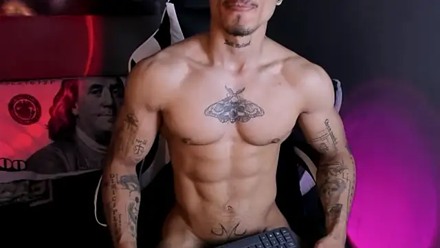 Snapshot of Thomas_Fit1 chatting on March 27, 2026, 6:52 am Thomas Fit1 online show from March 27, 2026, 6:52 am