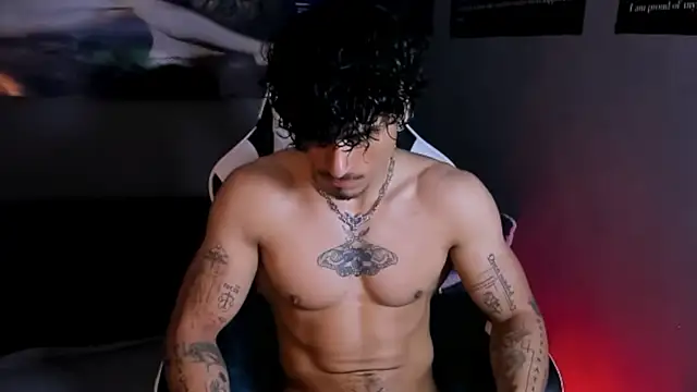 Snapshot of Thomas_Fit1 chatting on April 6, 2026, 6:53 pm Thomas Fit1 online show from April 6, 2026, 6:53 pm