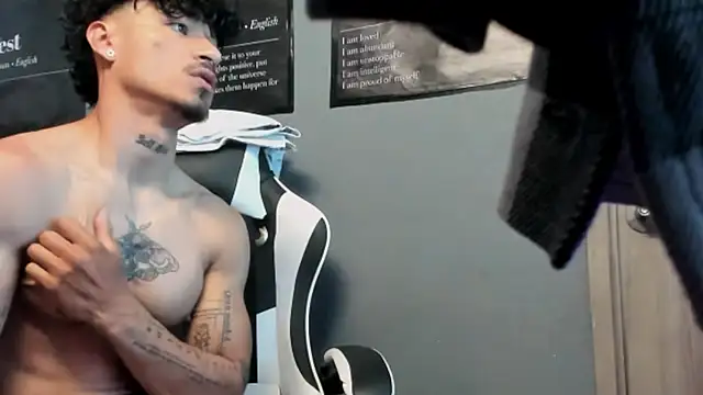 Snapshot of Thomas_Fit1 chatting on April 9, 2026, 6:57 pm Thomas Fit1 online show from April 9, 2026, 6:57 pm