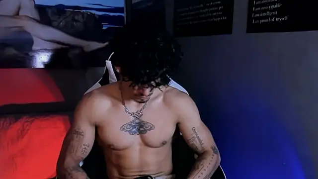 Snapshot of Thomas_Fit1 chatting on April 10, 2026, 7:29 pm Thomas Fit1 online show from April 10, 2026, 7:29 pm