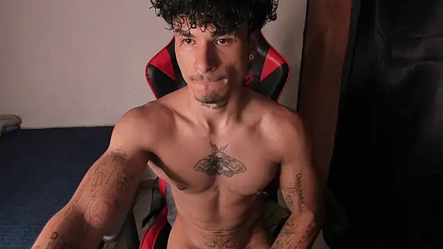 Thomas Fit1 online show from May 25, 2026, 2:50 am