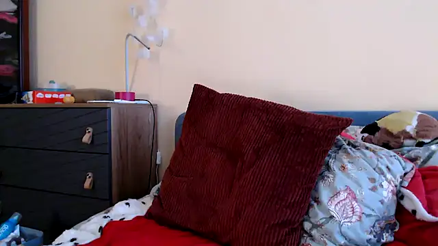 Snapshot of Scarlettford chatting on January 3, 2025, 12:41 pm Scarlettford online show from January 3, 2025, 12:41 pm