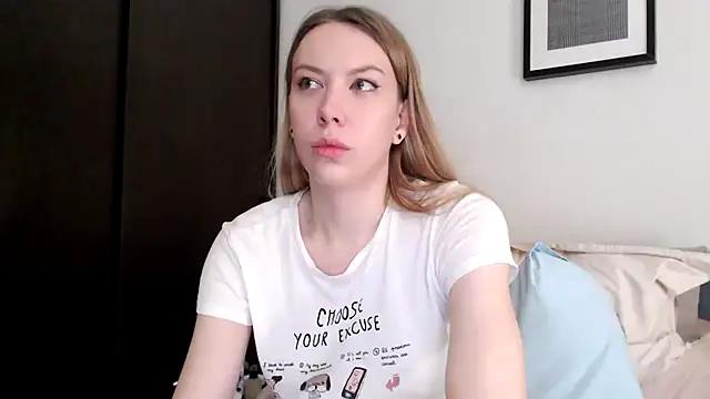 Snapshot of Scarlettford chatting on October 26, 2025, 5:08 pm Scarlettford online show from October 26, 2025, 5:08 pm