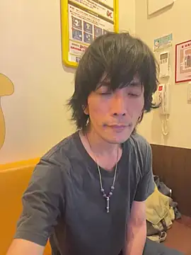 Snapshot of Katakuriko-Denpun chatting on May 19, 2026, 10:21 am Katakuriko-Denpun online show from May 19, 2026, 10:21 am
