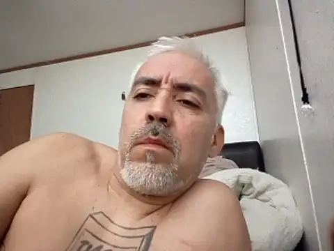 Xoc8  online show from March 17, 2026, 9:34 am