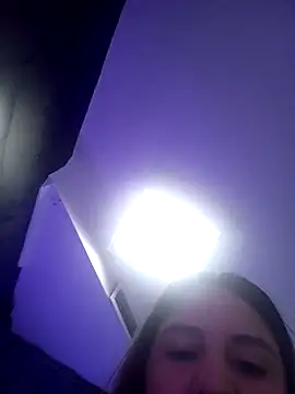 AnthonelaDuque online show from February 12, 2025, 12:01 pm