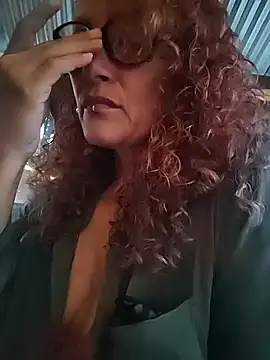 Snapshot of SelenaHouston chatting on February 26, 2026, 11:04 pm SelenaHouston online show from February 26, 2026, 11:04 pm