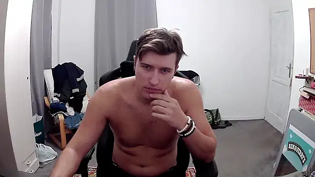 PKrisztian online show from October 2, 2025, 7:54 pm