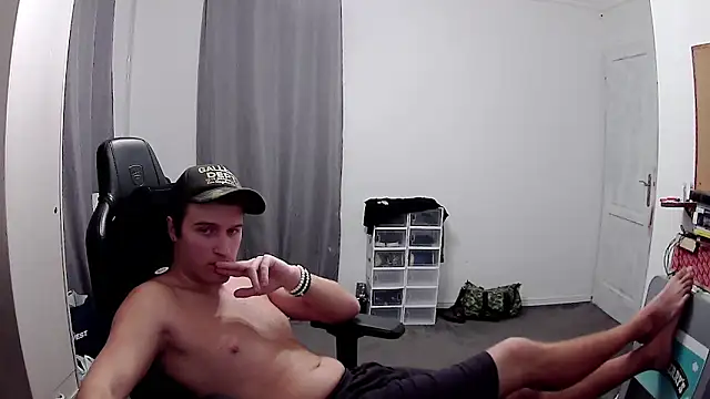 PKrisztian online show from October 27, 2025, 8:46 pm