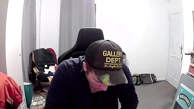 PKrisztian online show from April 19, 2026, 10:23 pm