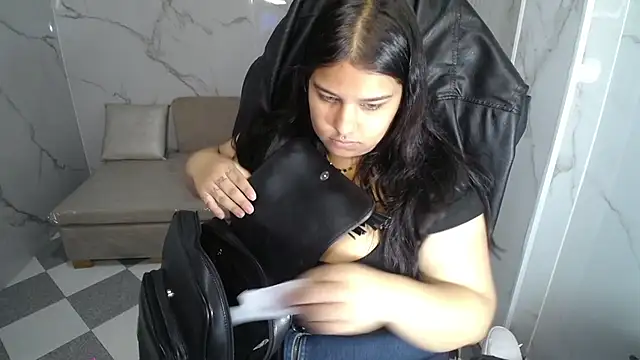 skeler lovd b  online show from February 10, 2026, 12:20 pm