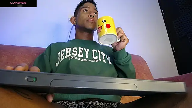 Palo santo online show from March 25, 2026, 7:47 am