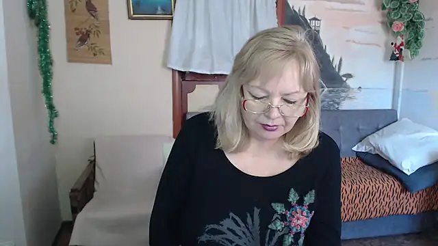 EvelynLoveShy online show from January 18, 2026, 8:40 am