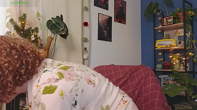 Snapshot of _lightmyfire chatting on December 22, 2024, 11:00 am  lightmyfire online show from December 22, 2024, 11:00 am