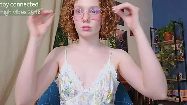 Snapshot of _lightmyfire chatting on February 7, 2025, 8:31 pm  lightmyfire online show from February 7, 2025, 8:31 pm