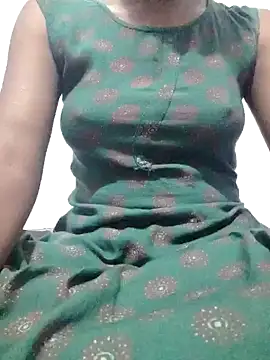 rituporna2004 online show from December 19, 2024, 12:24 am