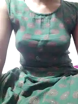 rituporna2004 online show from December 20, 2024, 3:31 pm